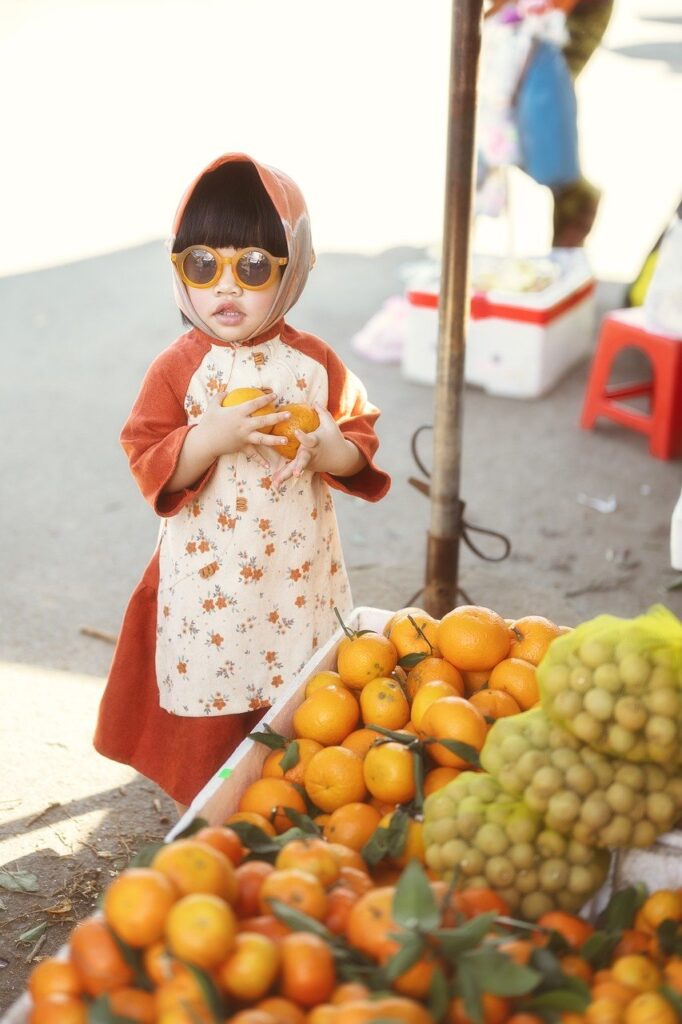 little girl, vietnam, farmer's market